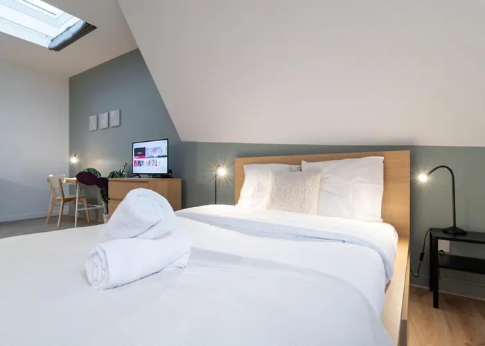 Grand Place And Equipped Studio! 아파트